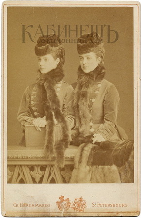 http://www.kabinet-auktion.com/files/images/romanov_photo/54_01.jpg