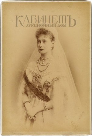 http://www.kabinet-auktion.com/files/images/romanov_photo/72_01.jpg